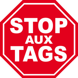 STOP AUX TAGS - 15cm - Sticker/autocollant
